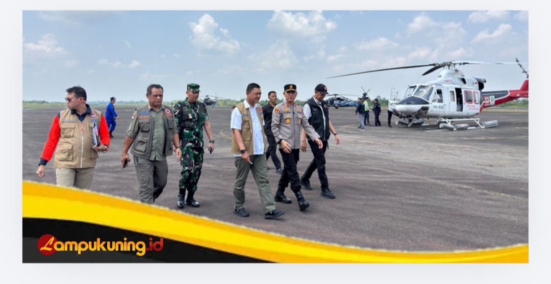 Kapolda Jambi Bersama Satgas Karhutla Pantau Langsung Kebakaran Lahan Gambut