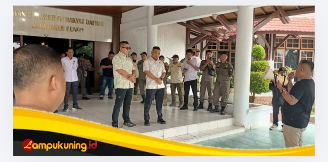 Ormas Gempur dan LSM Inakor Gelar Aksi Unjuk Rasa di Bungo, Desak Usut Tuntas Insiden Keributan di PT KIM