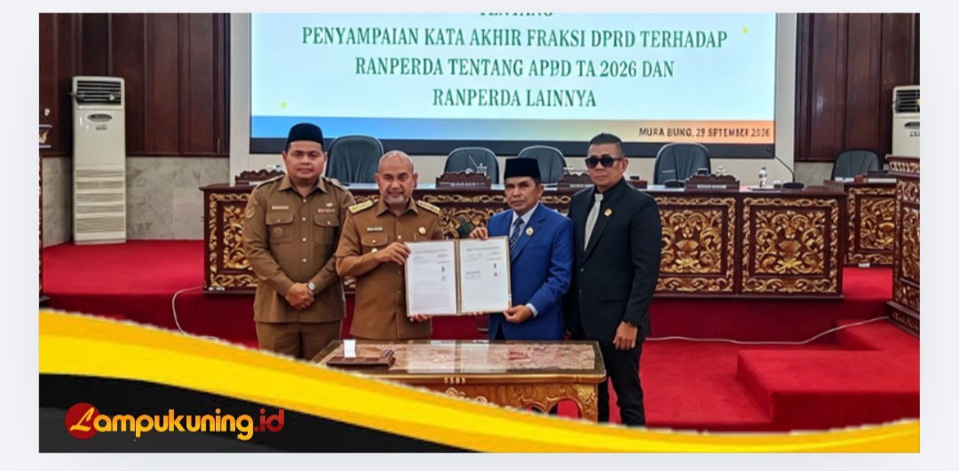DPRD Bungo Gelar Rapur Penyampaian Kata Akhir Fraksi Terhadap Ranperda Tentang APBD TA 2026 Dan Ranperda Lainnya