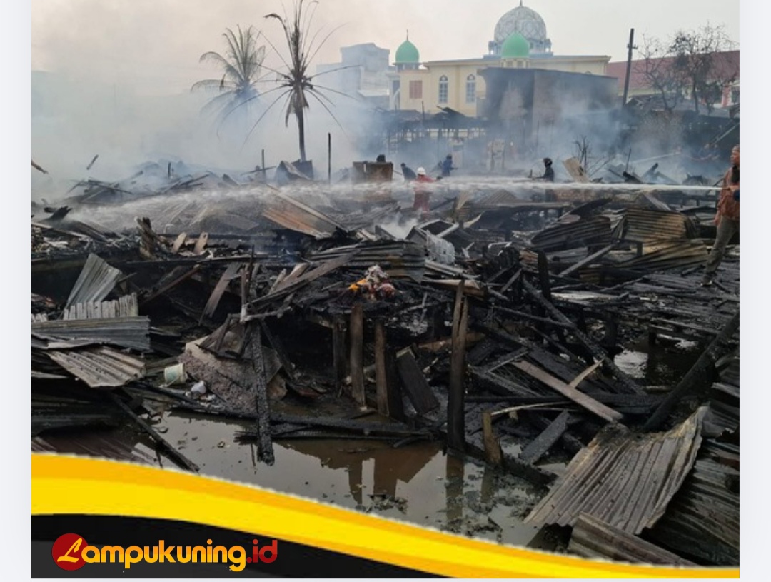 Polisi Dalami Penyebab Kebakaran Hebat di Kuala Tungkal, Lima Bangunan Ludes Dilalap Api