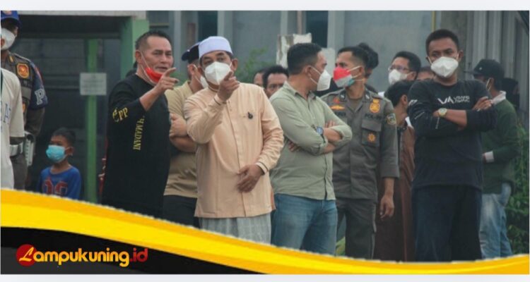Bupati Anwar Sadat Tinjau Lokasi Kebakaran di Kuala Tungkal, Pastikan Penanganan dan Pendataan Korban Berjalan Cepat.