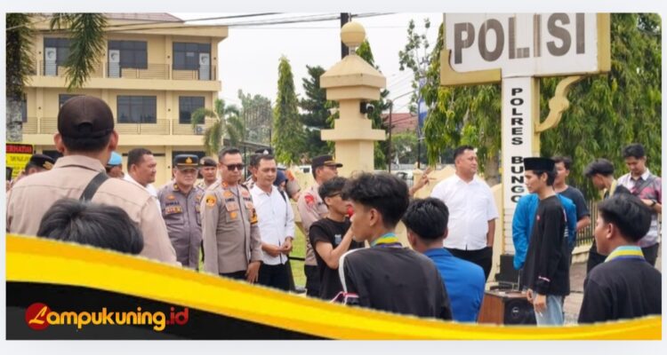 IMG_20261026_173748 Kapolres Bungo AKBP Zamri Elfino Temui Massa Aksi Unjuk Rasa dari Aliansi PMII
